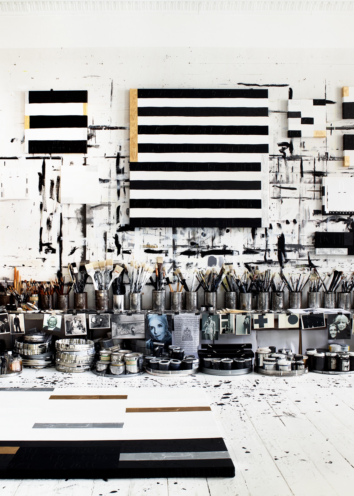creative art studio in black and white tenka gammelgaard | via coco kelley