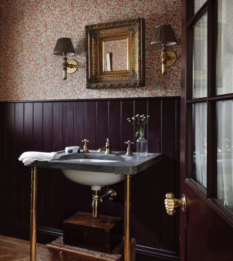 image via @eastlondoncloth showing a cafe curtain linking cloakroom and boot room designed by @thomson_carpenter