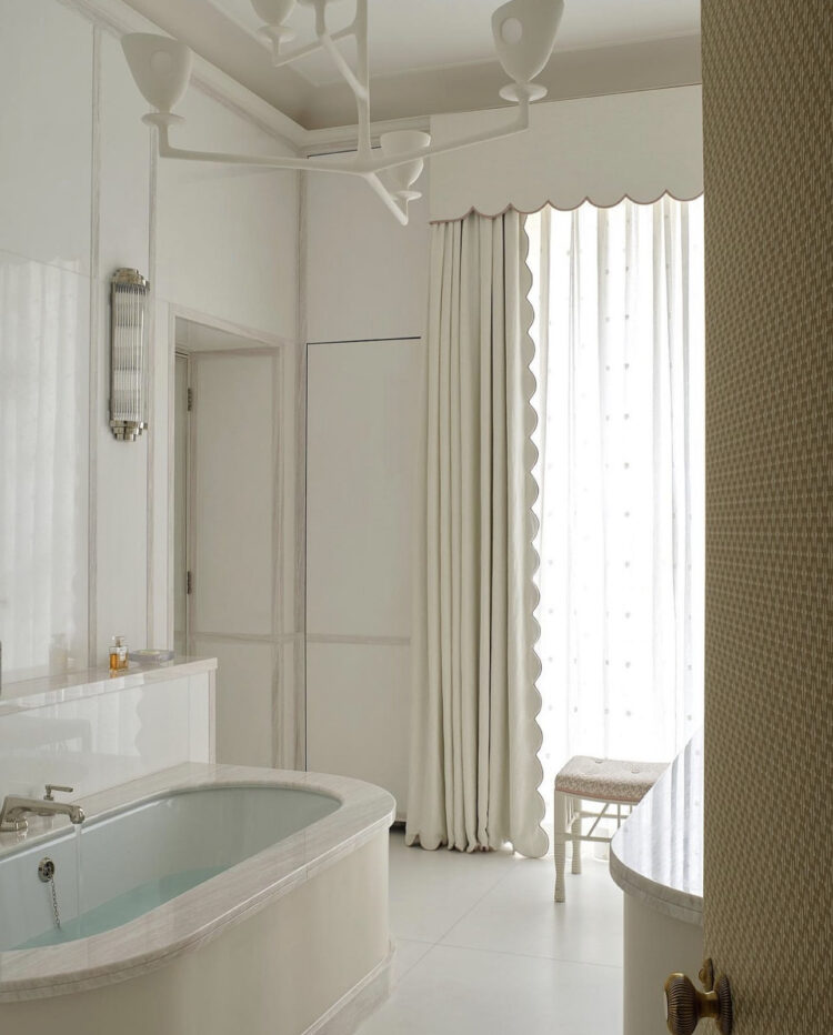 West London home designed by @veere_grenney.