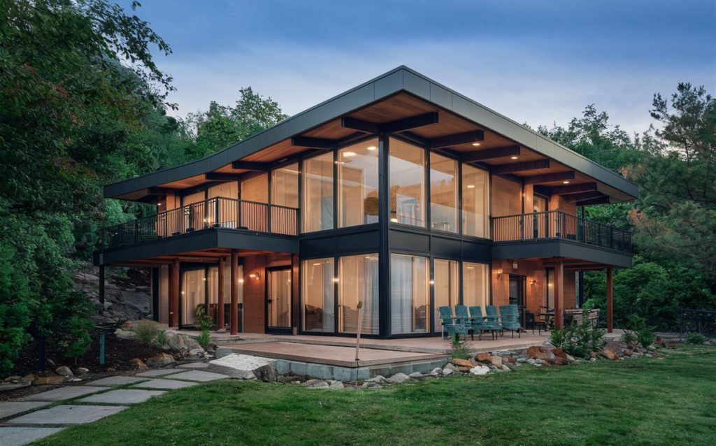 Home with Aluminum Composite Panels