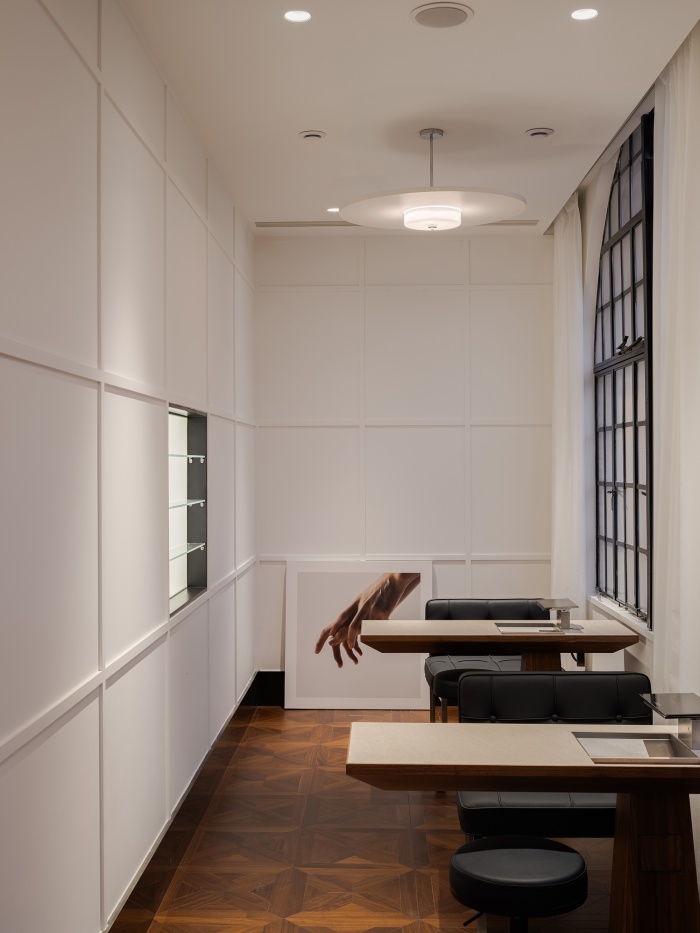 hoii design eios store 038