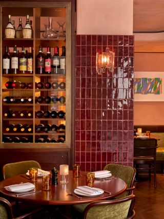 Courtesy of Nipotina