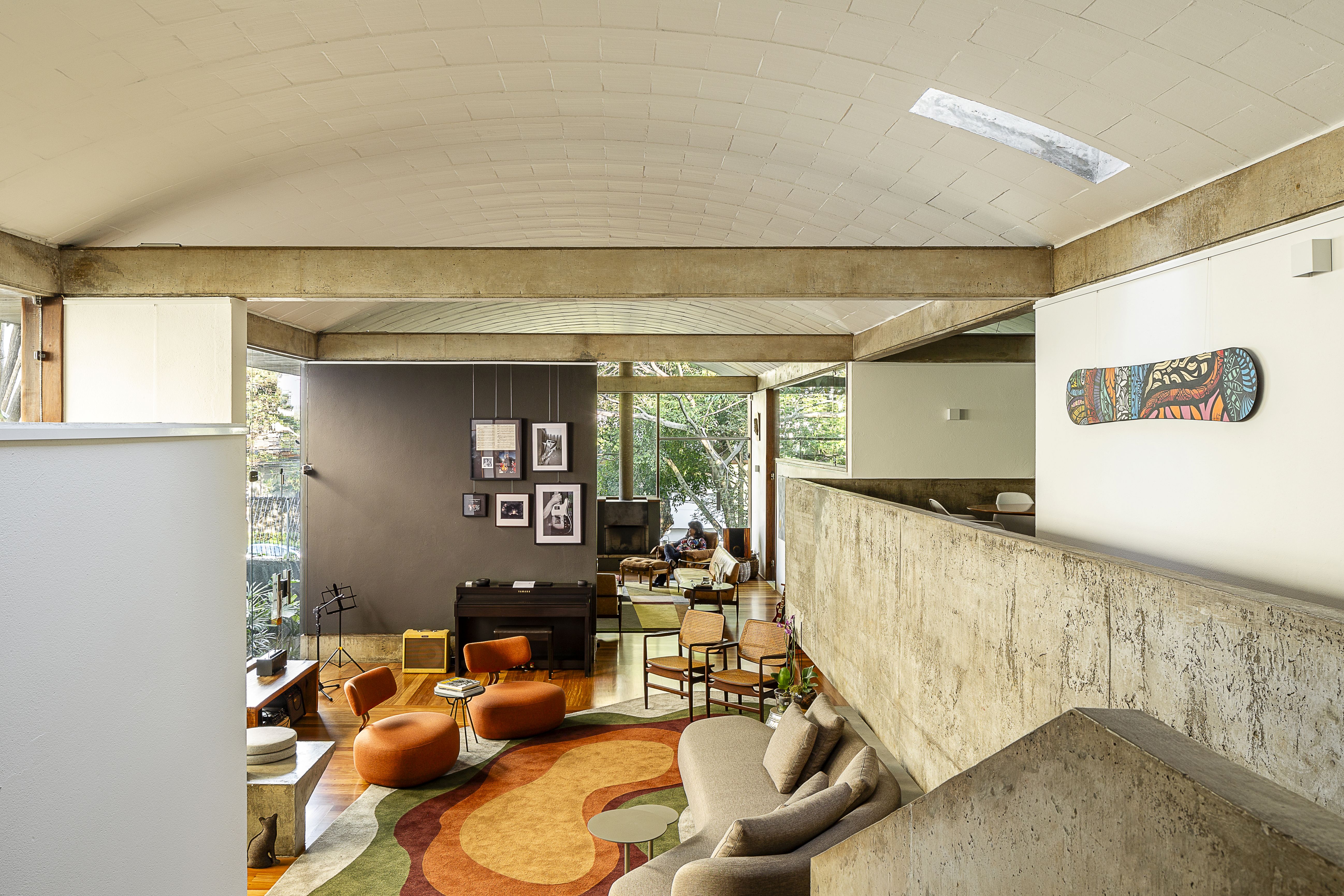 Brazilian Brutalism Arches House