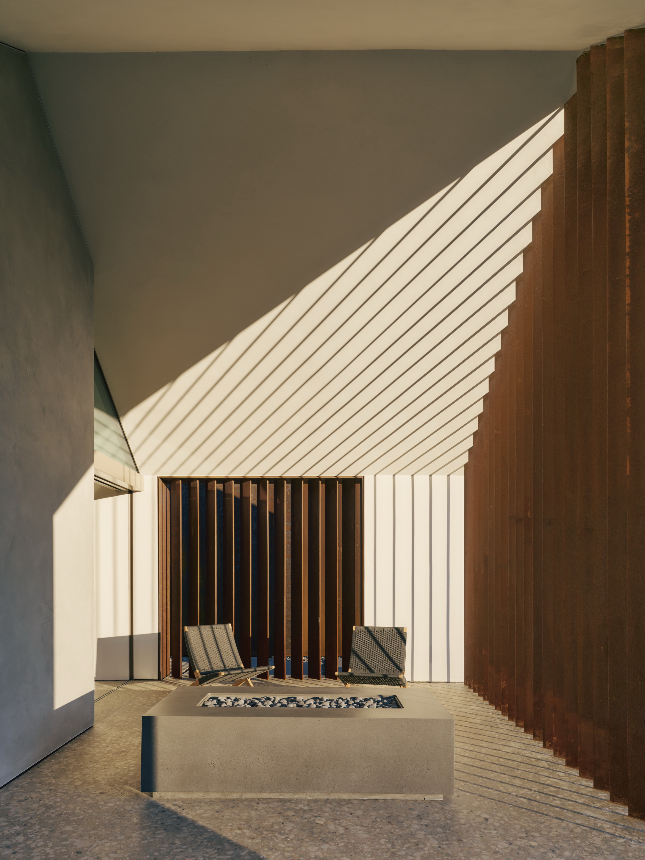 Amnesia House, California, by Edmonds + Lee