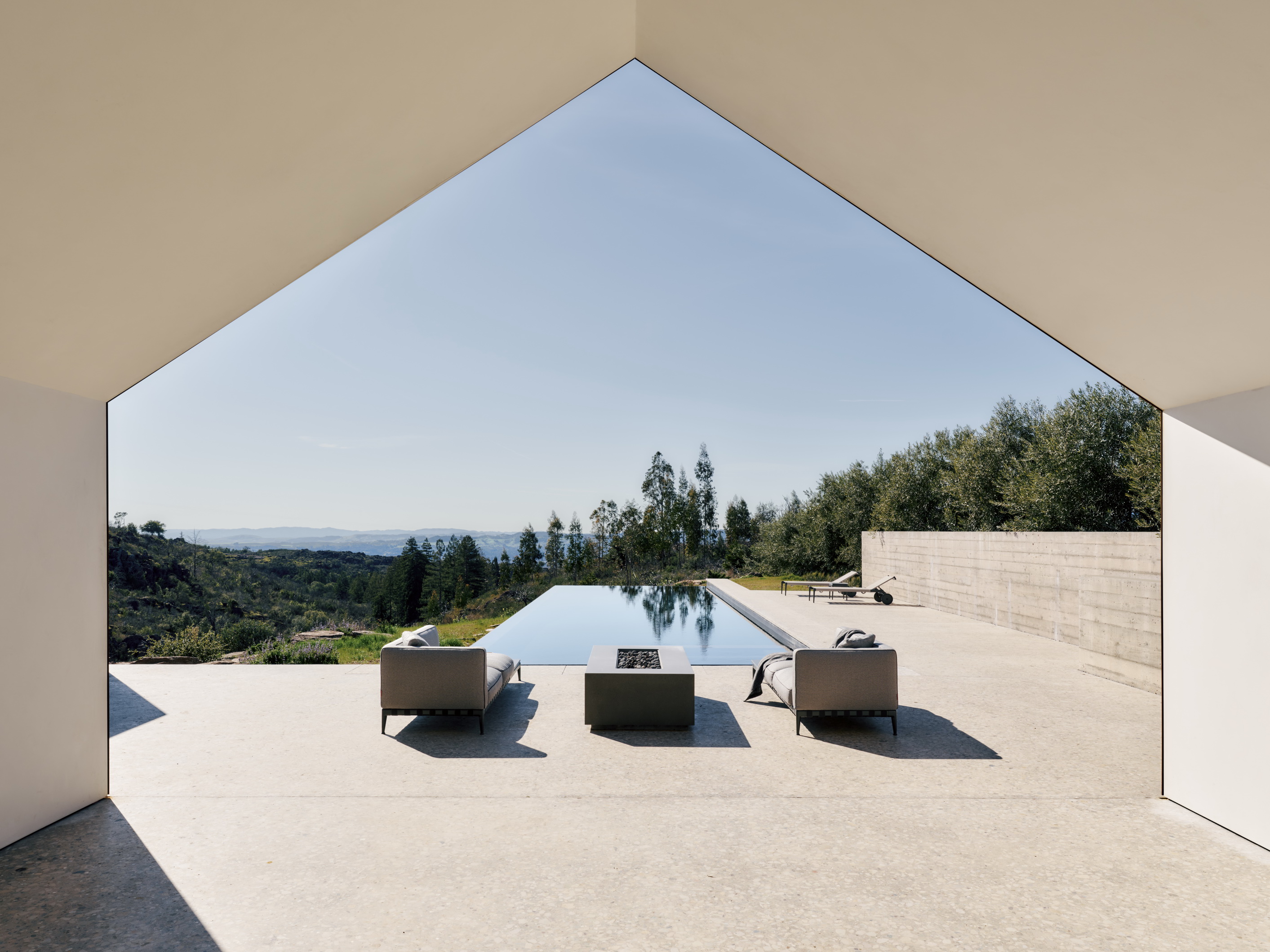 Amnesia House, California, by Edmonds + Lee