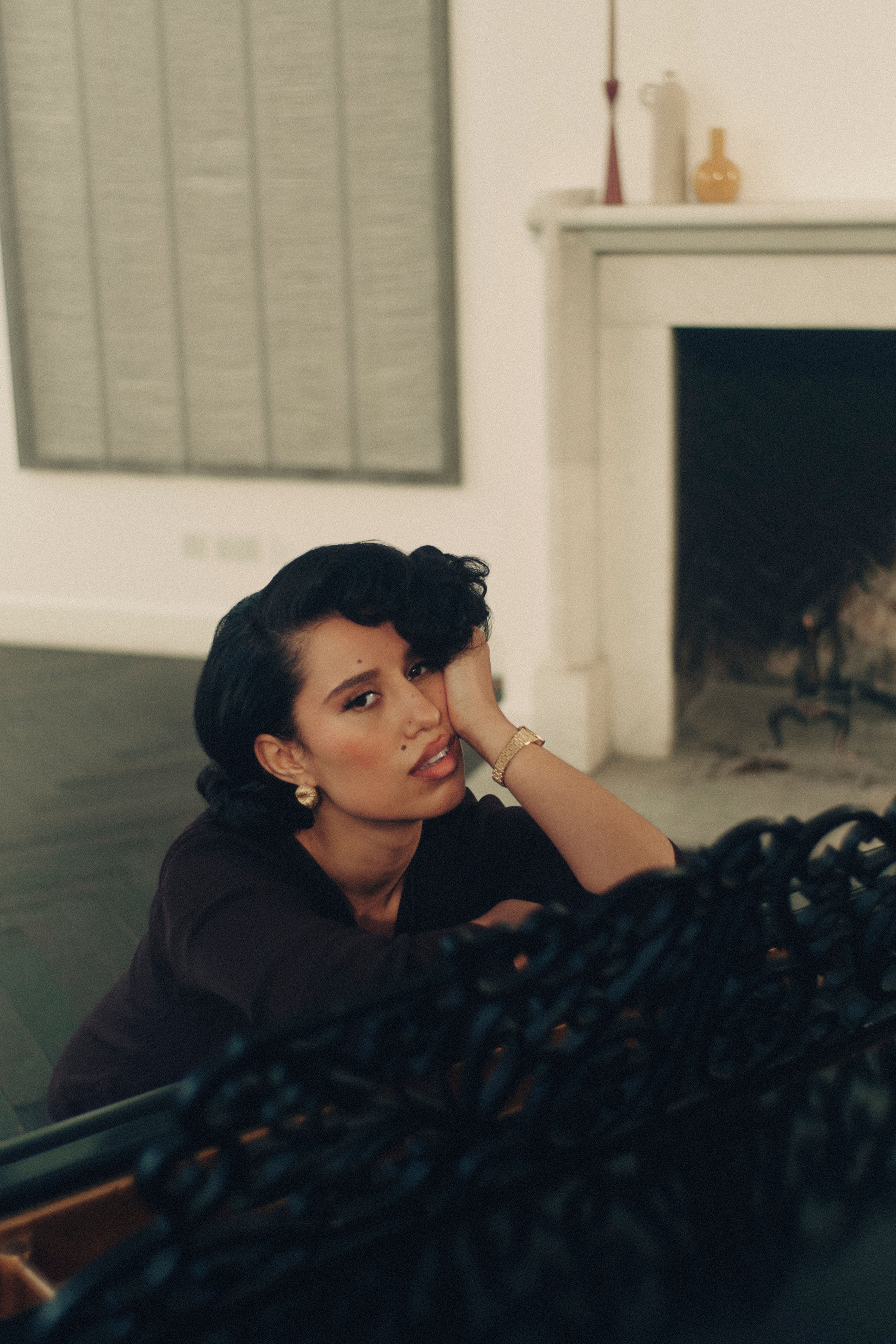 Raye wearing an AP watch