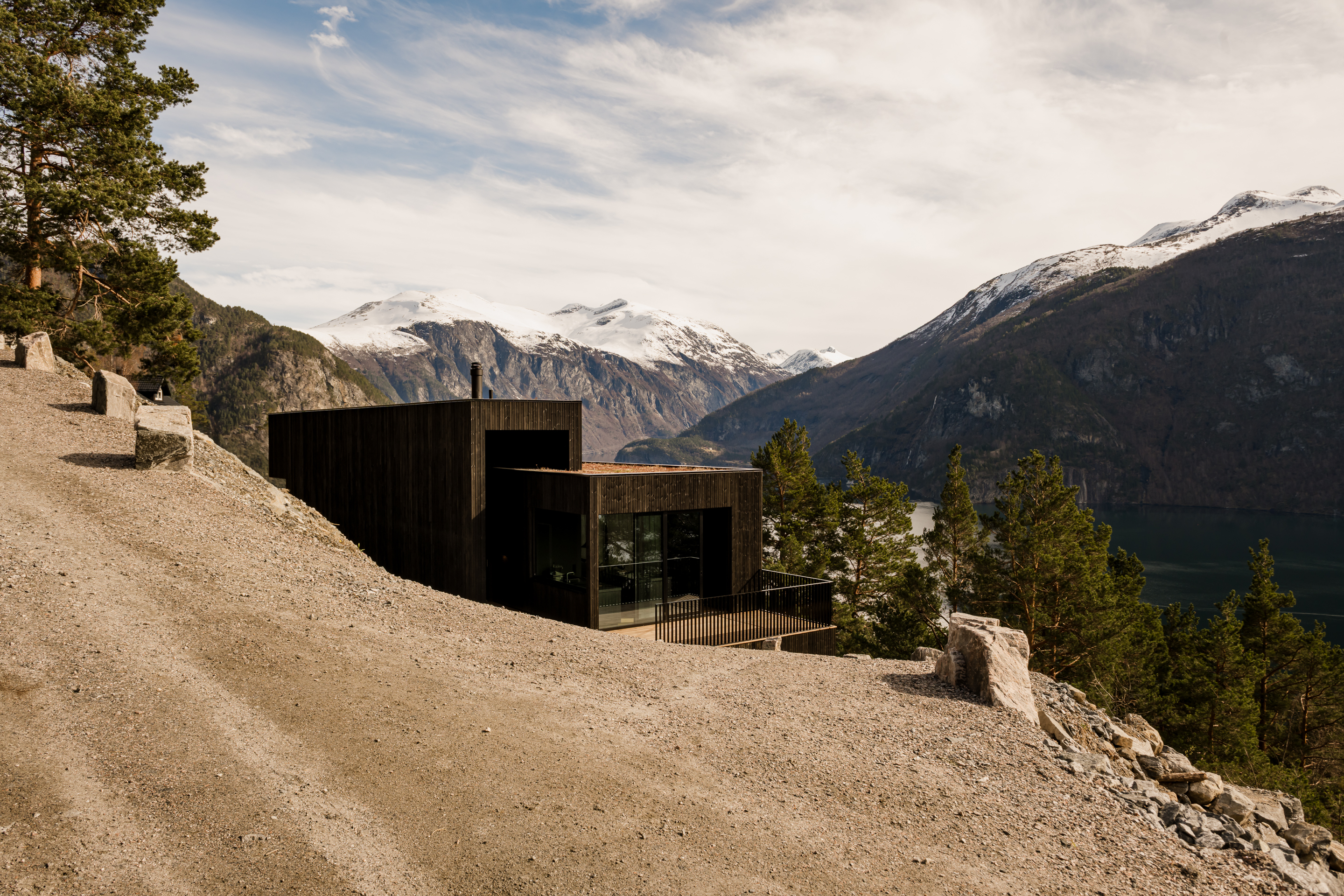 Another view of Office Inainn's holiday house