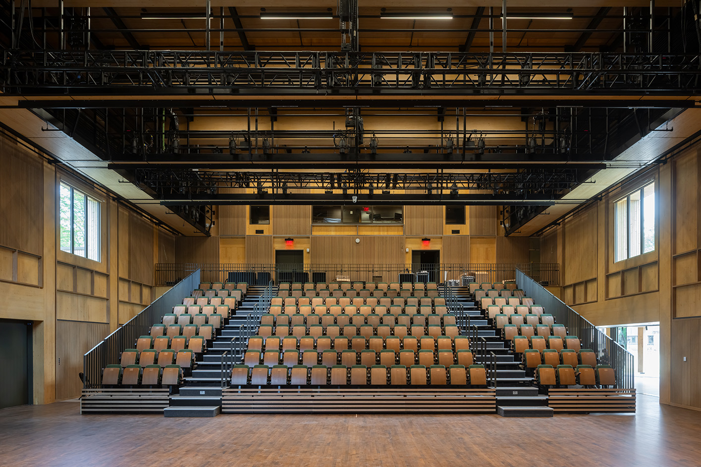Jacob's Pillow, Doris Duke theatre by Mecanoo, timber structure in the Berkshires countryside