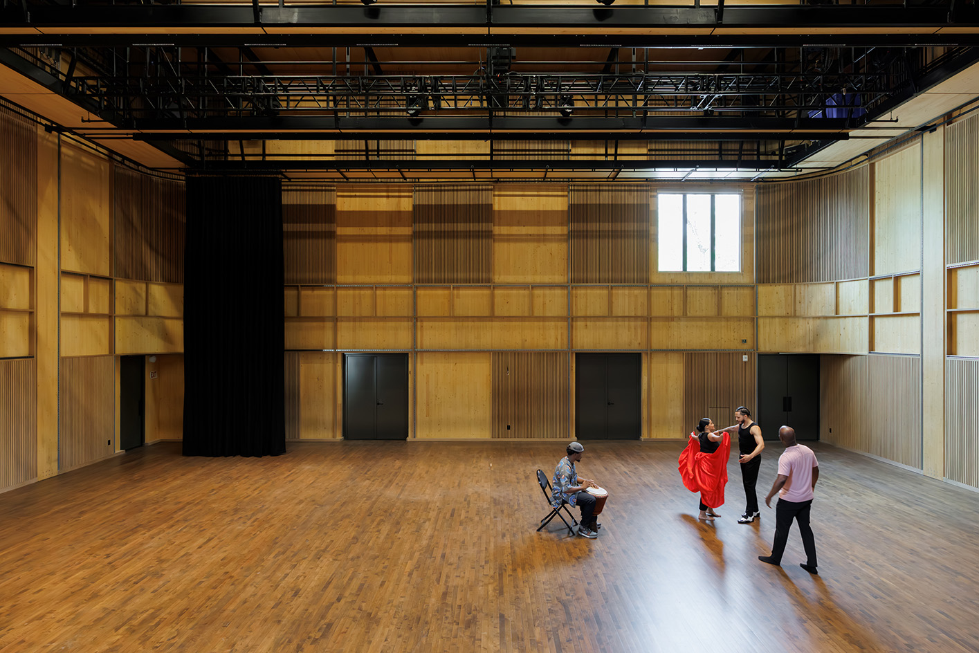 Jacob's Pillow, Doris Duke theatre by Mecanoo, timber structure in the Berkshires countryside
