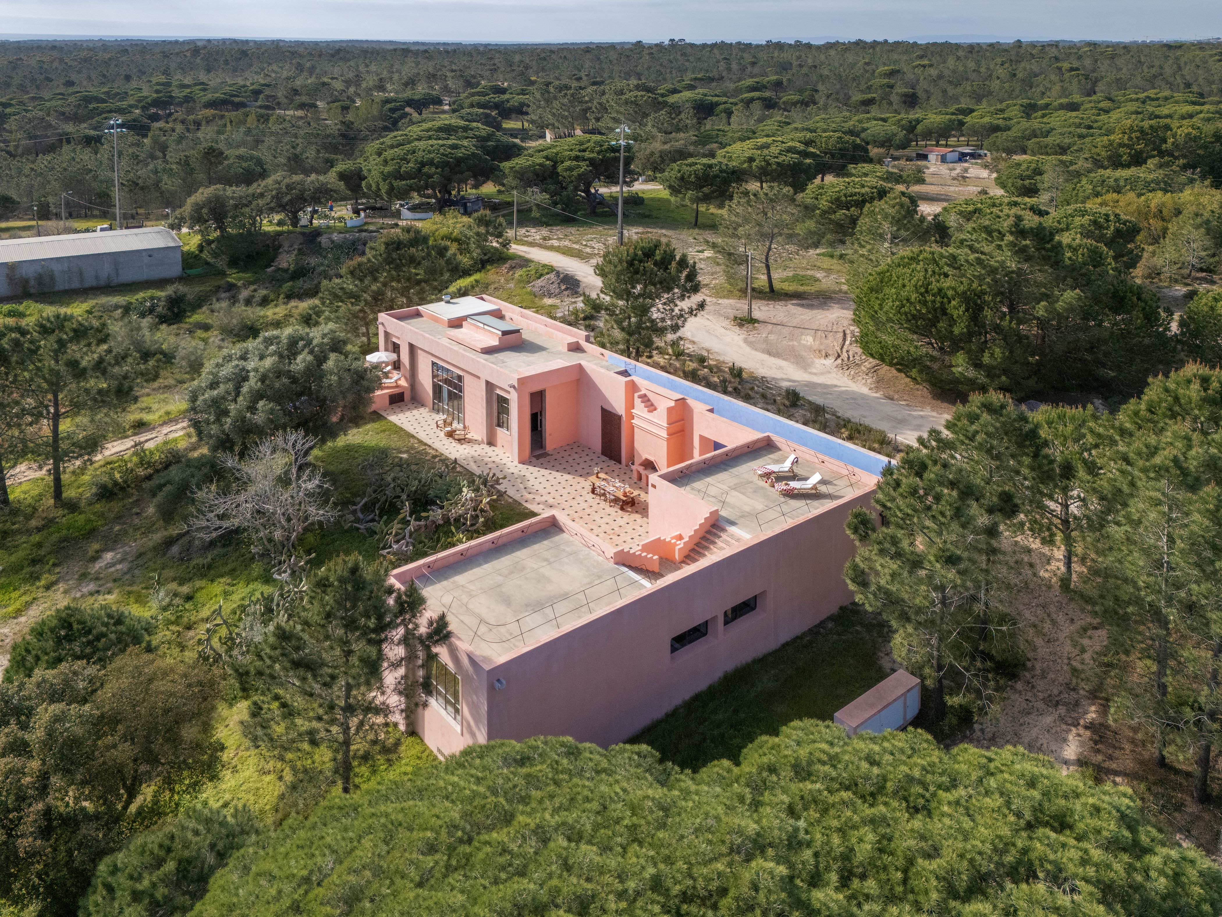 christian louboutin vermelho hotel new villas