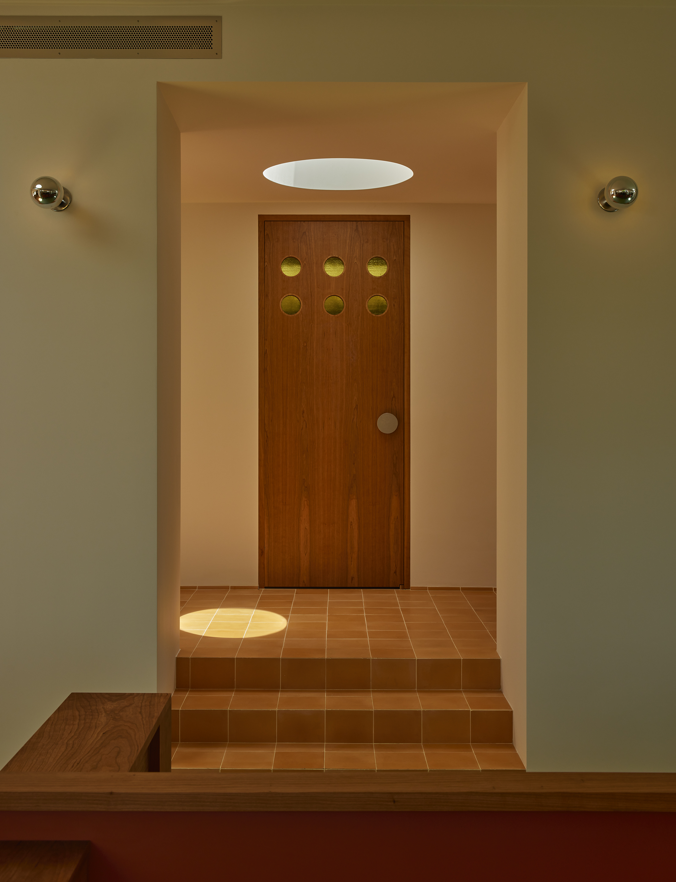 office furnished with cherry wood and terracotta tiles in Los Angeles