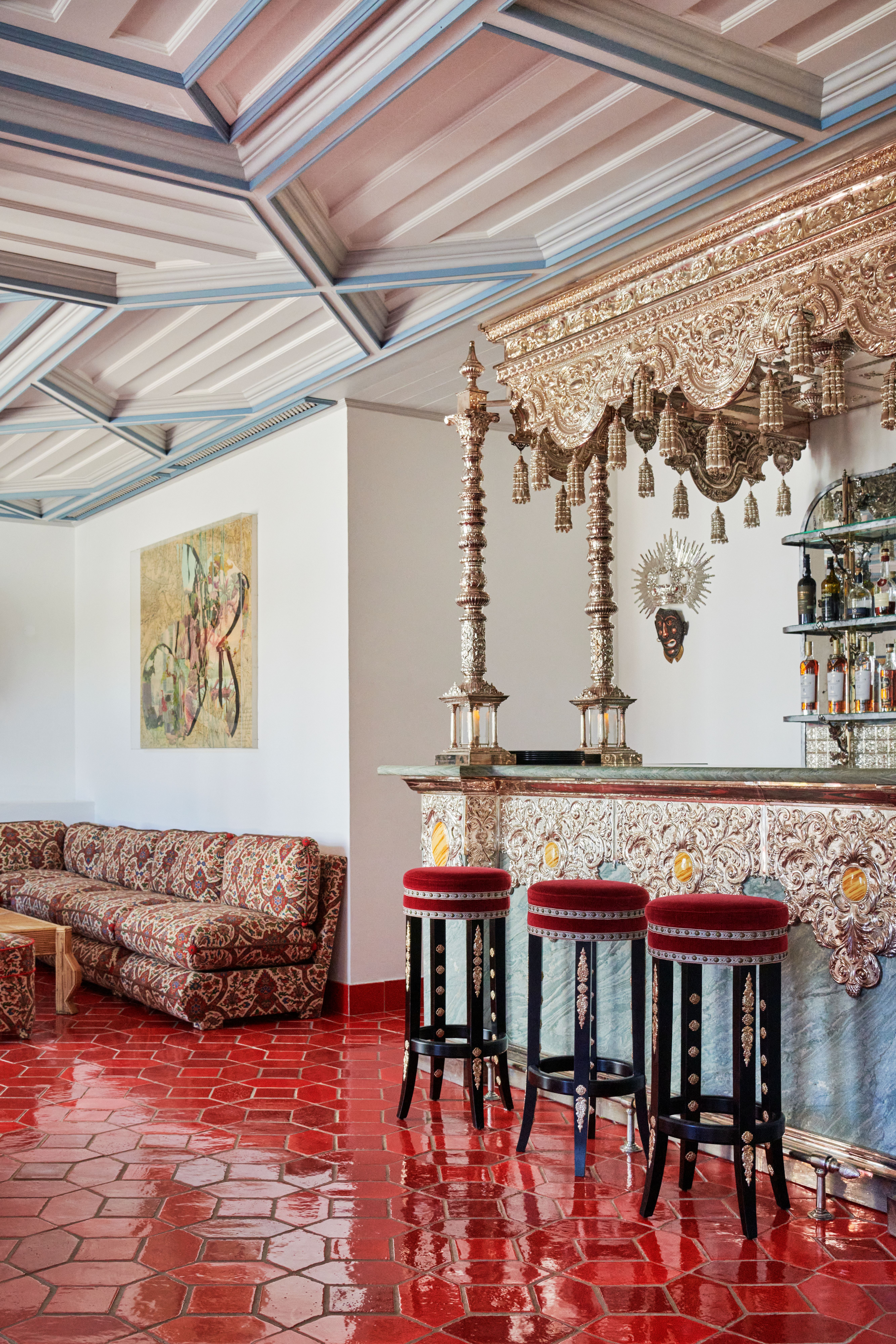 christian louboutin vermelho hotel new villas