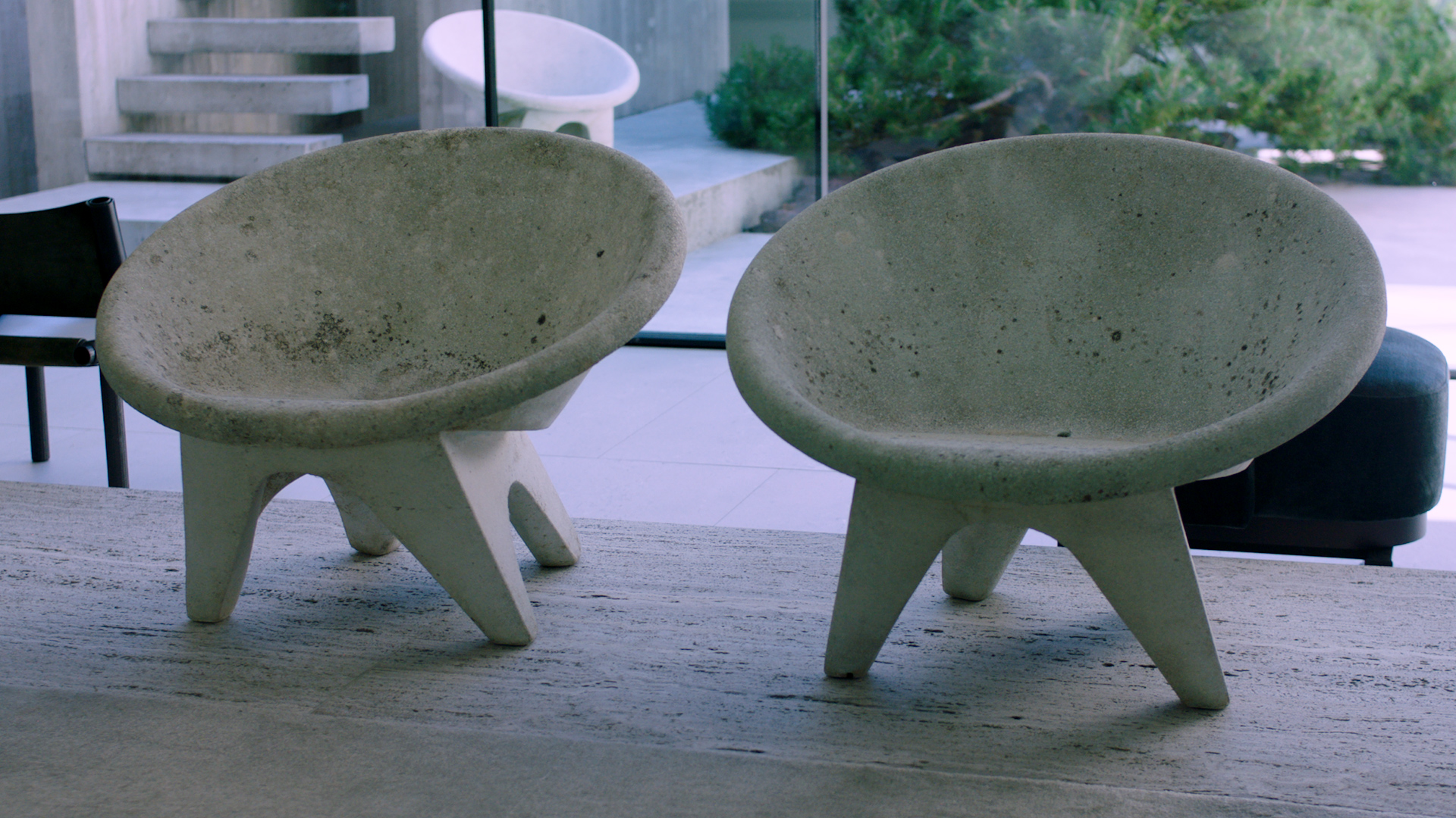 still from The Stuff that Surrounds: glenn sestig