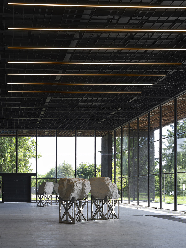 Pavilion 13, Ukraine