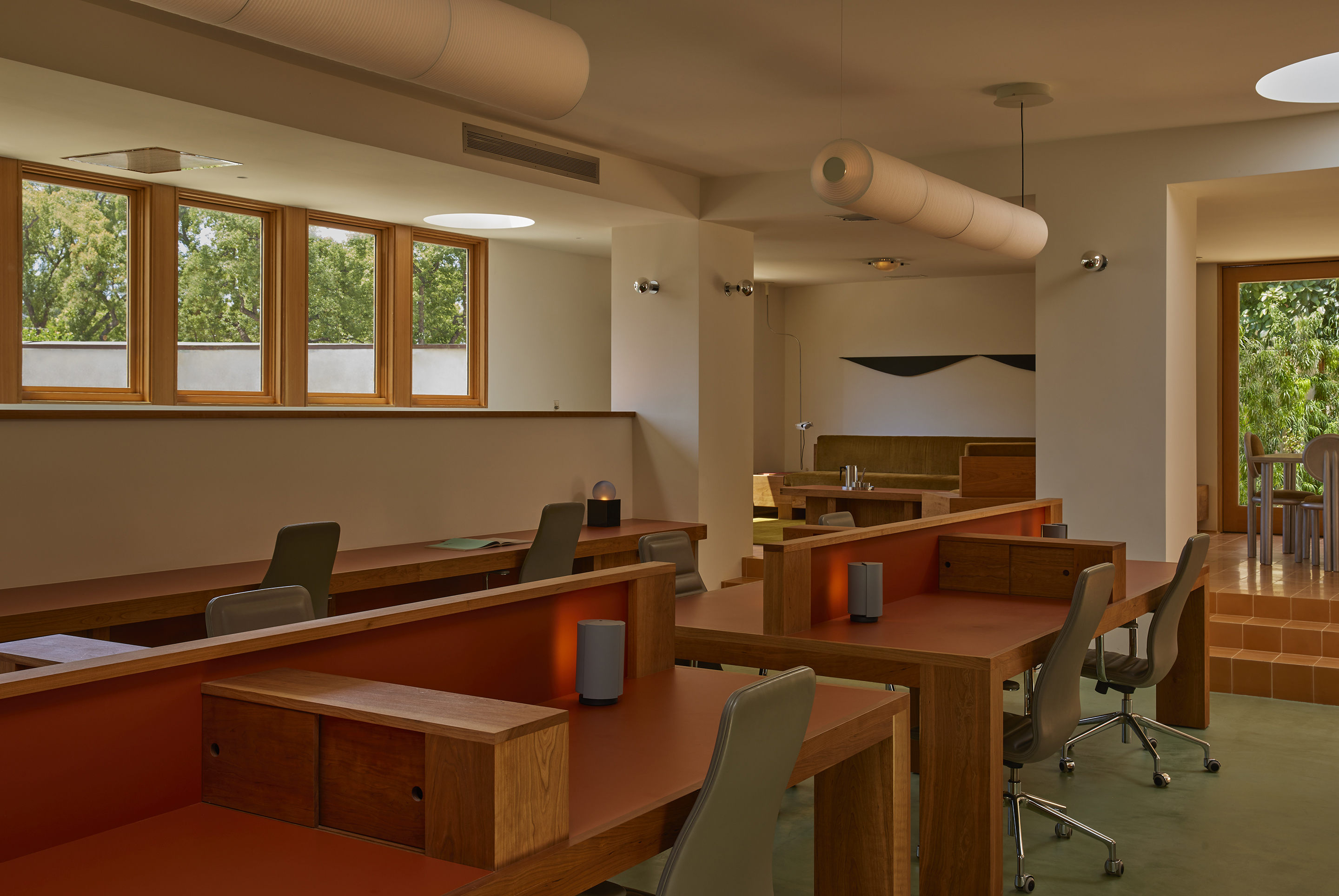 office furnished with cherry wood and terracotta tiles in Los Angeles