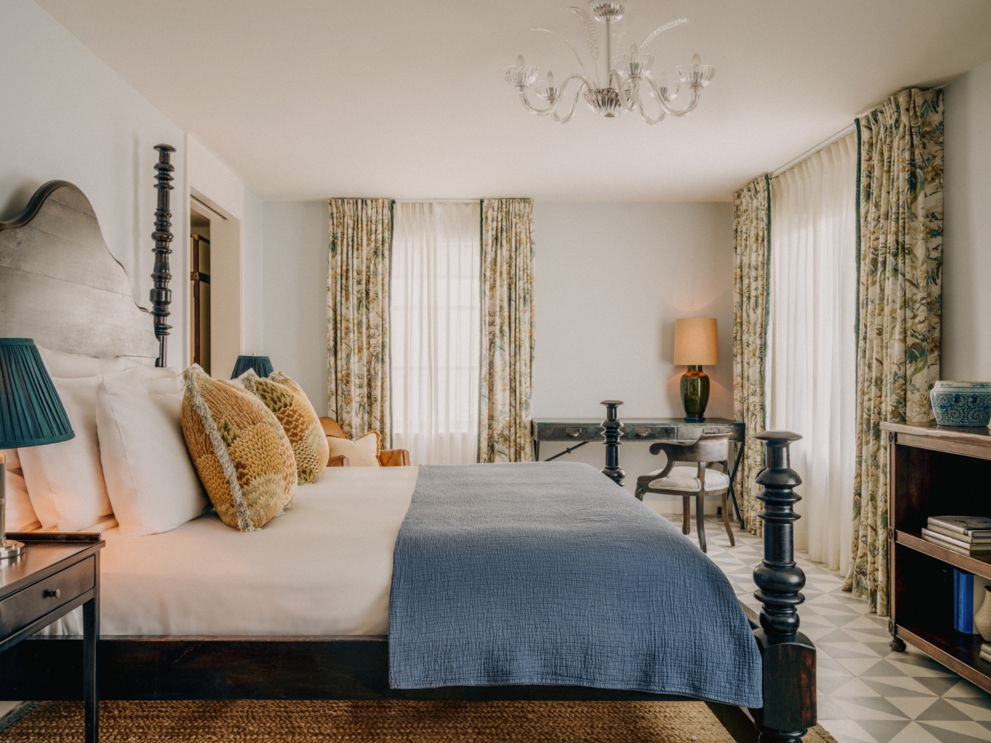 Best luxury hotels miami