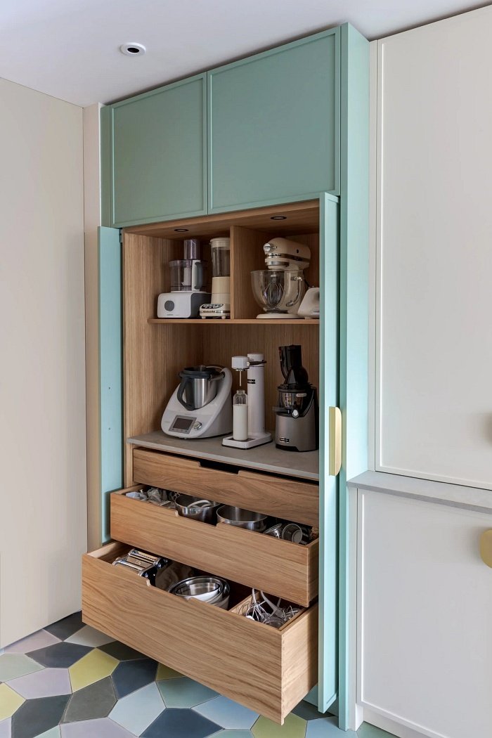 an art deco kitchen in notting hill by kate feather 15