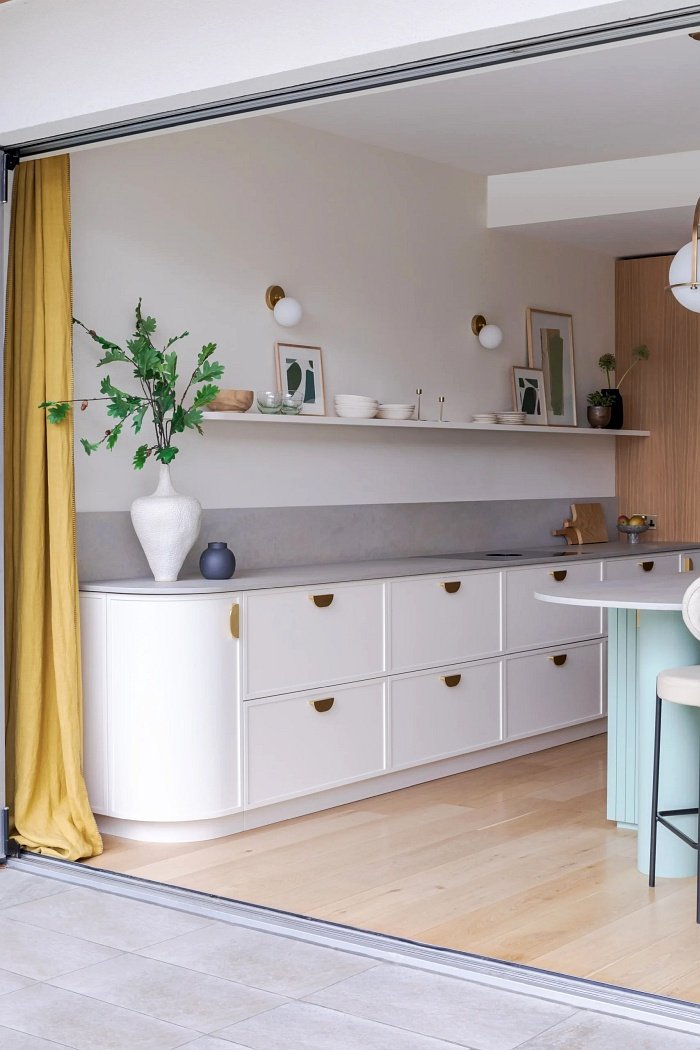 an art deco kitchen in notting hill by kate feather 4