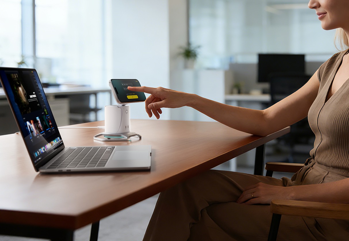 PISEN iDock Qi2.2 AI Robot Charging Station