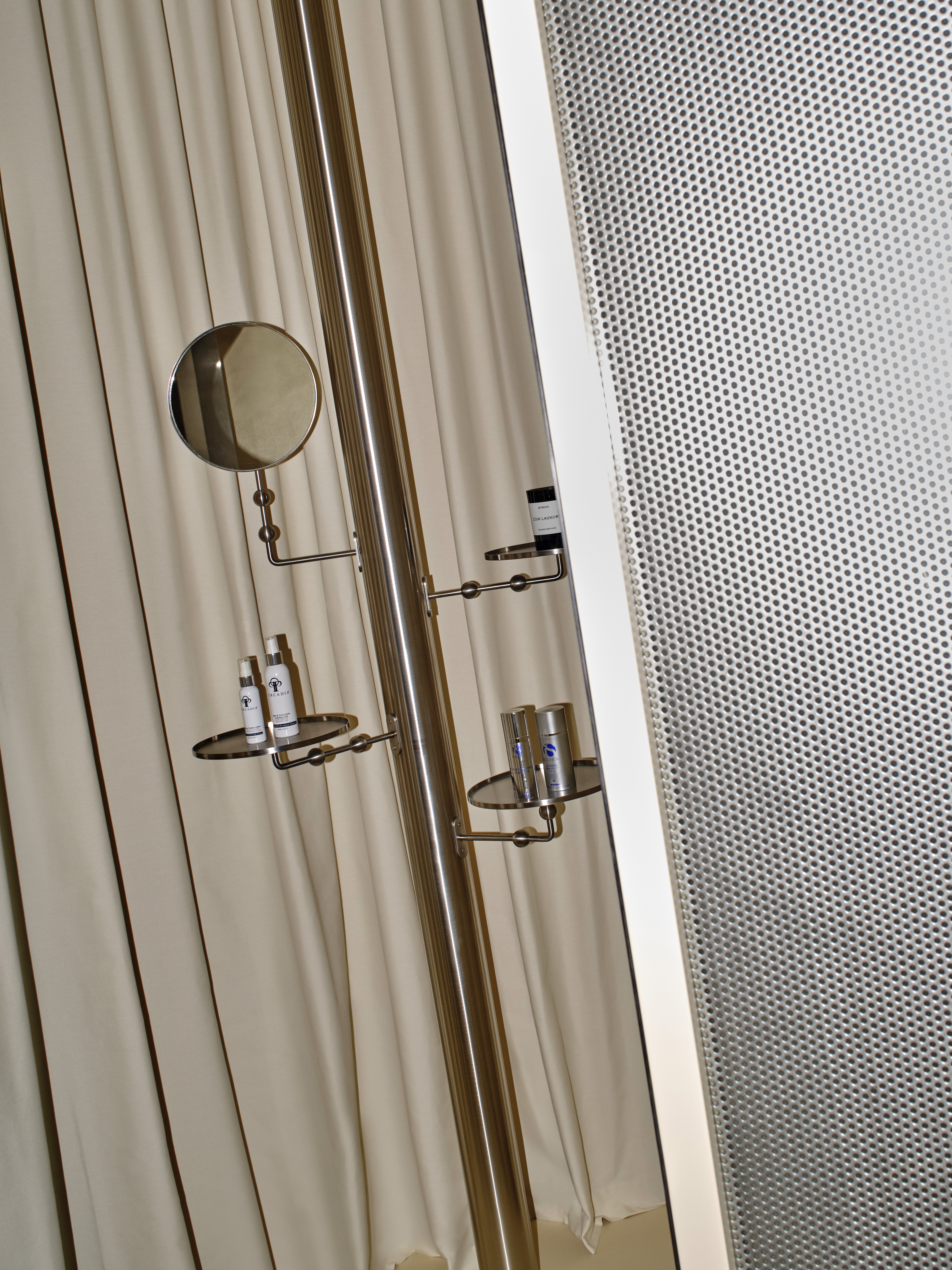 redduo redesign of estea beauty studio in milan