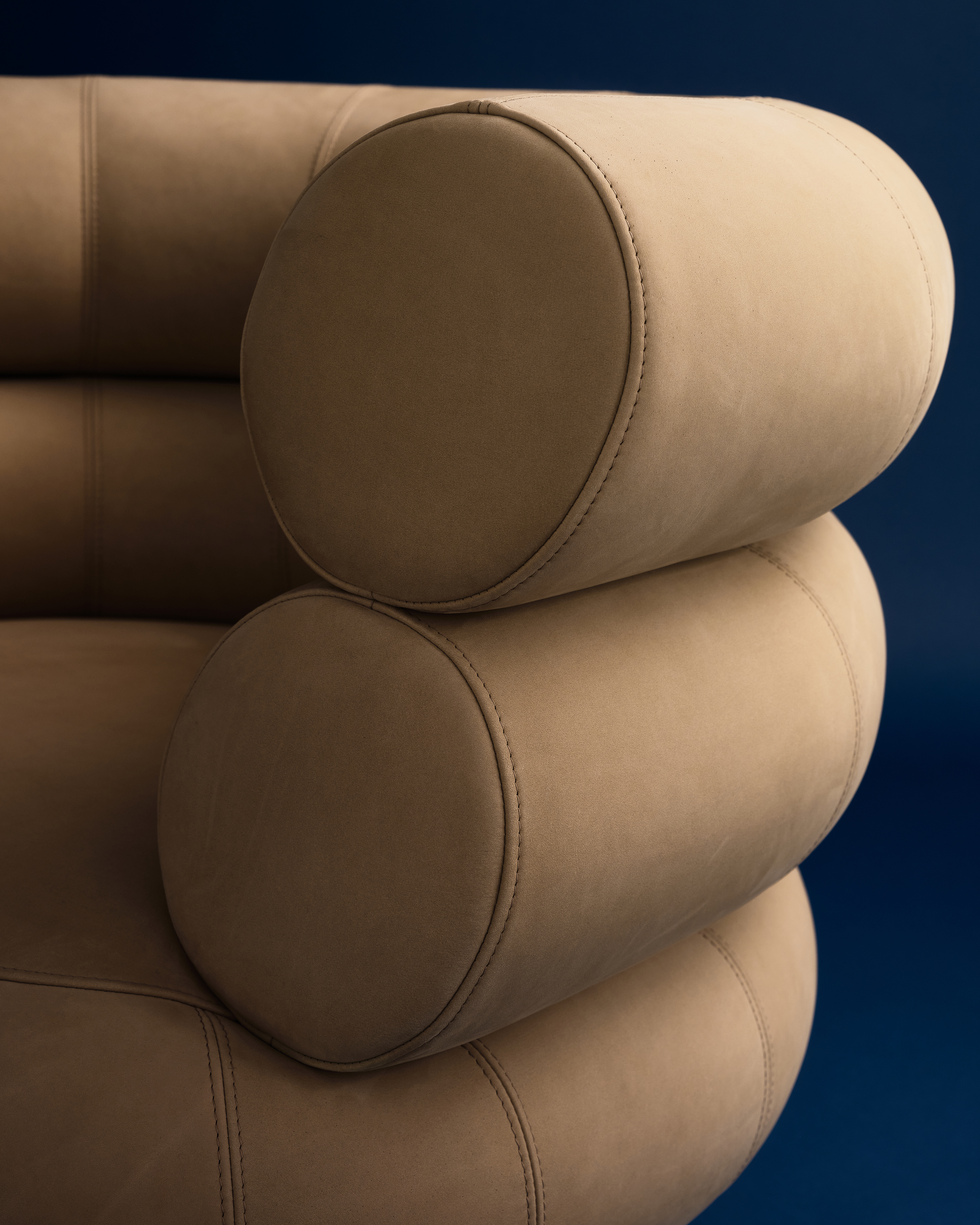 bibendum chair by eileen gray - centenary edition