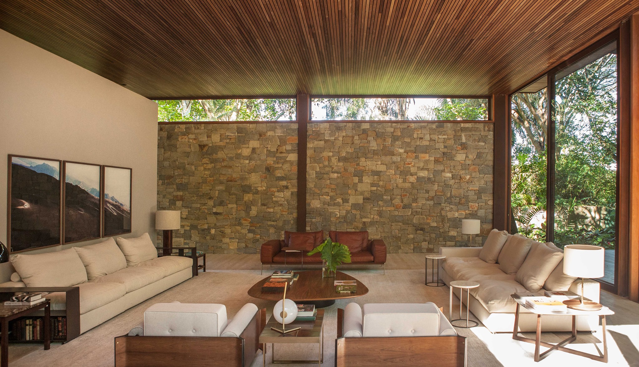 Flexform Groundpiece sofa in Brasilia