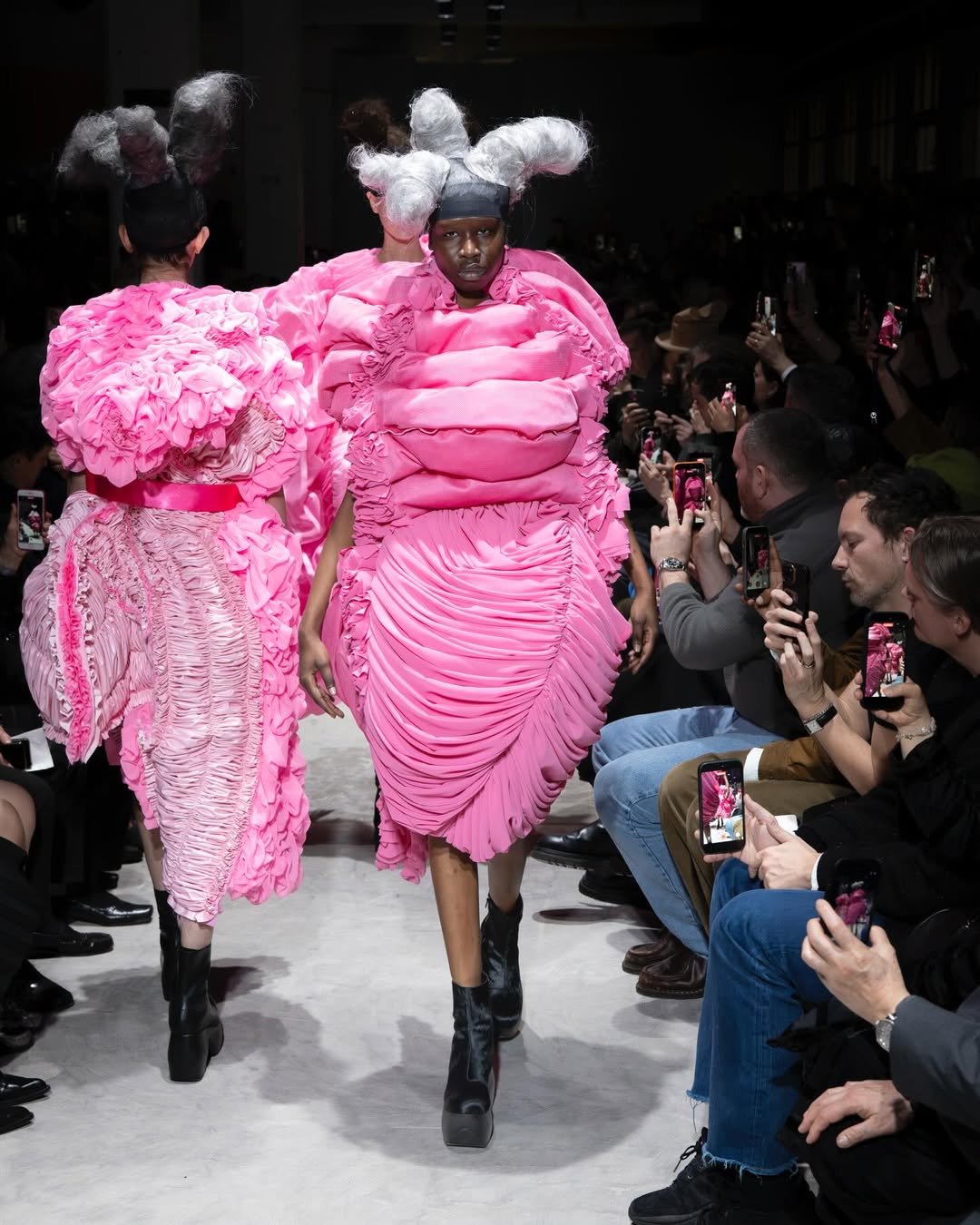 Comme des Gar&amp;ccedil;ons A/W 2026 runway show beauty