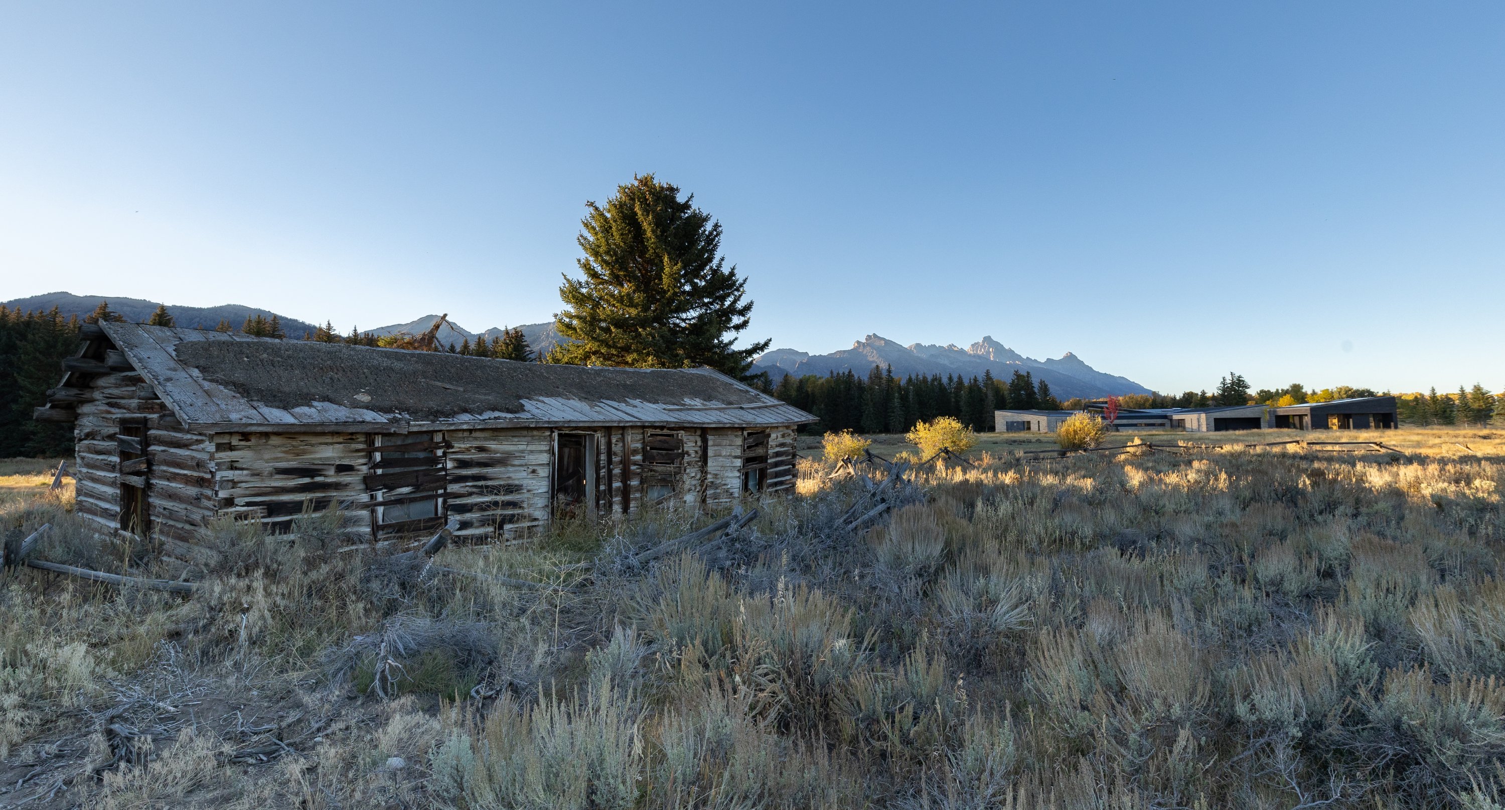 Views of the Wapiti Retreat, Wyoming