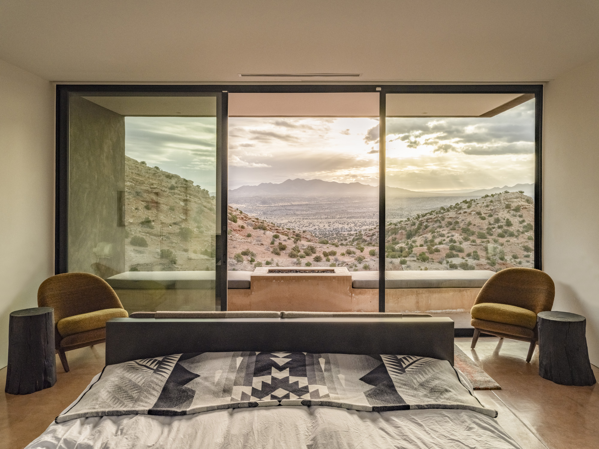 Albuquerque house - Placitas - by Antoine Predock, set in the desert and looking a little like a dinosaur