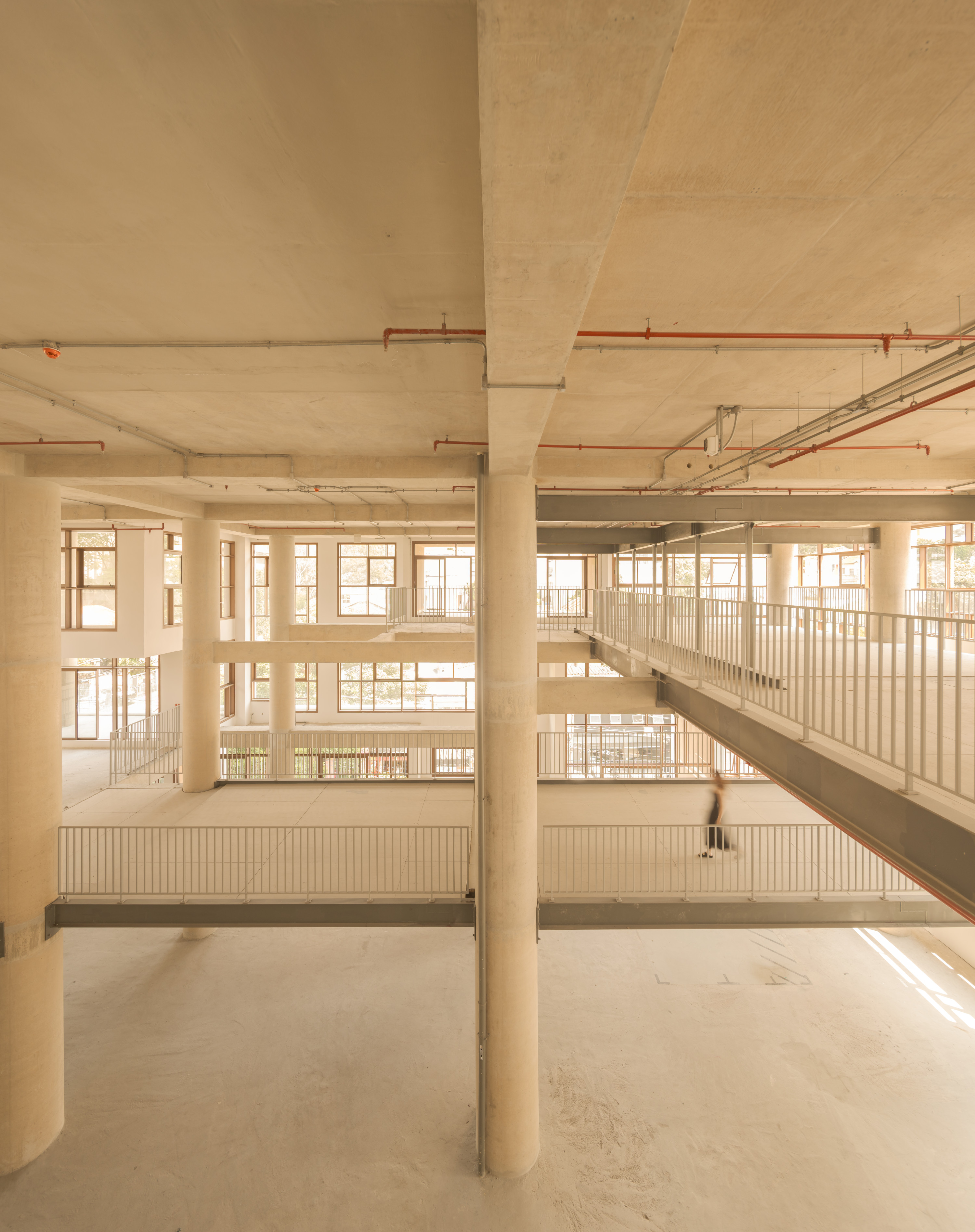Interior units in the Valente building, S&amp;atilde;o Paulo